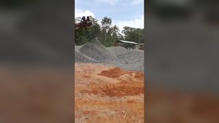 Frantumazione e vagliatura di sabbia e ghiaia